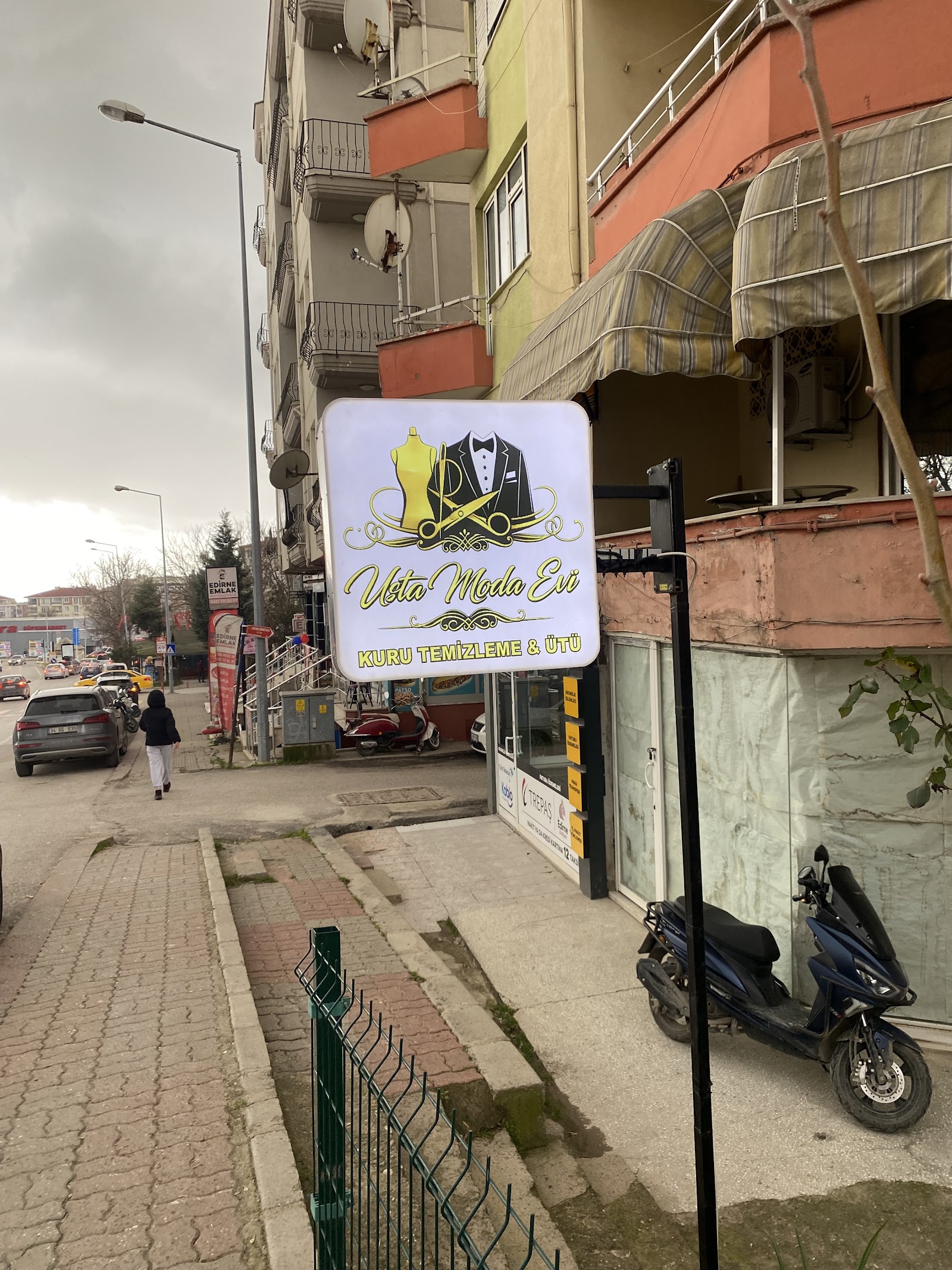 Usta Moda Evi & Terzi kır düğünü mekanı — Merkez